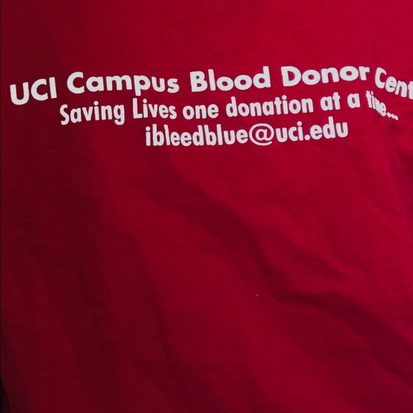 Trendy red shirt with silly pun - Picture 2 of 2